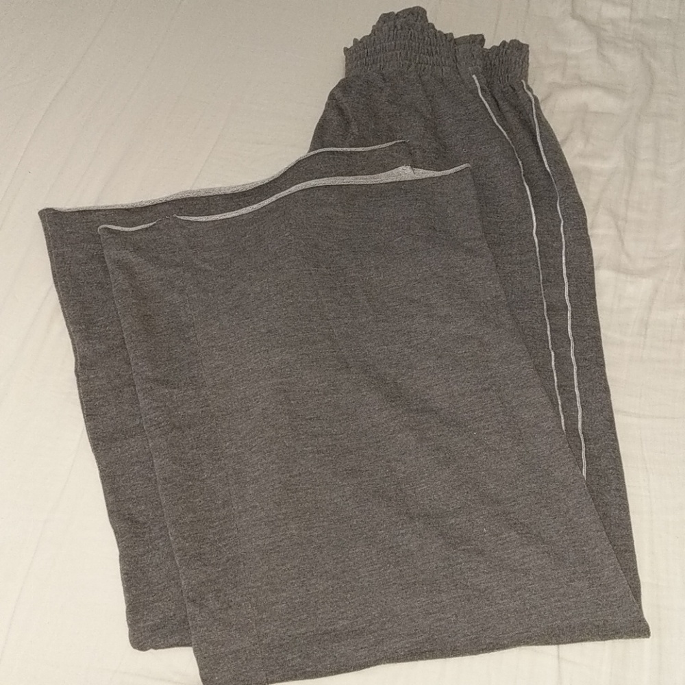 Grey sweatpants - Picture 3 of 6